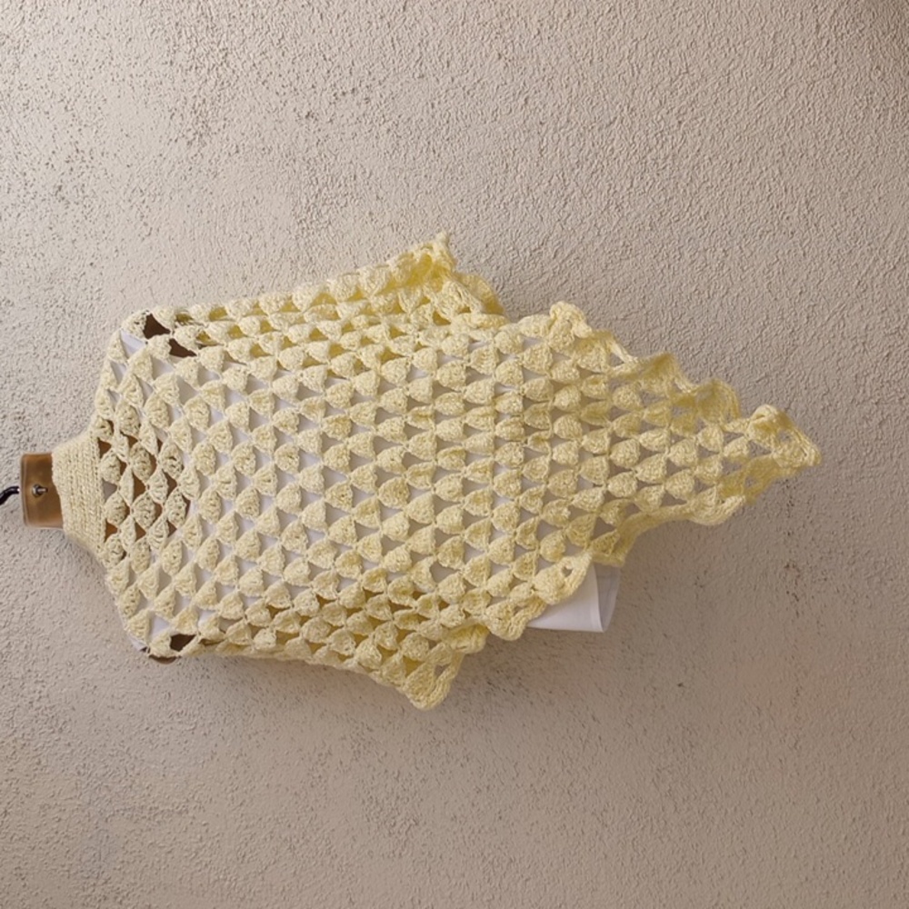 Crochet Shawl Wrap Handmade Scalloped Edge Casual Winter Spring Cream White